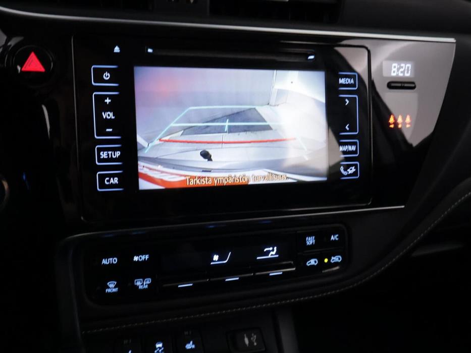 TOYOTA AURIS 2018