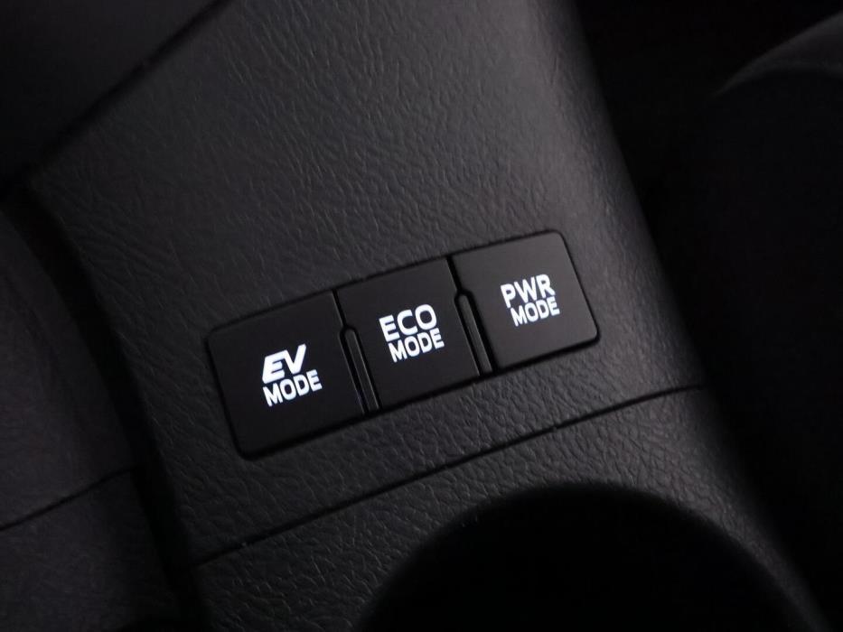 TOYOTA AURIS 2018