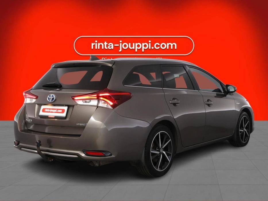 TOYOTA AURIS 2018