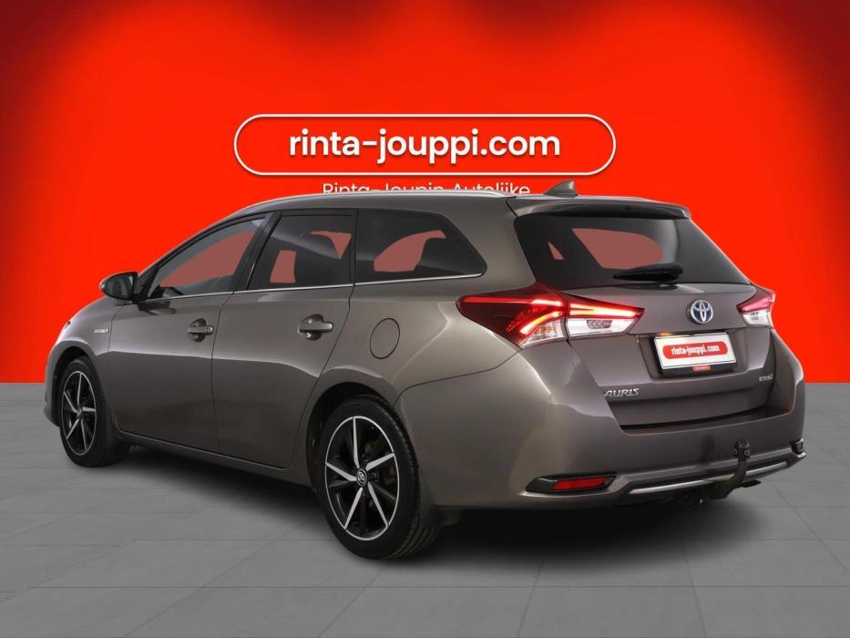 TOYOTA AURIS 2018