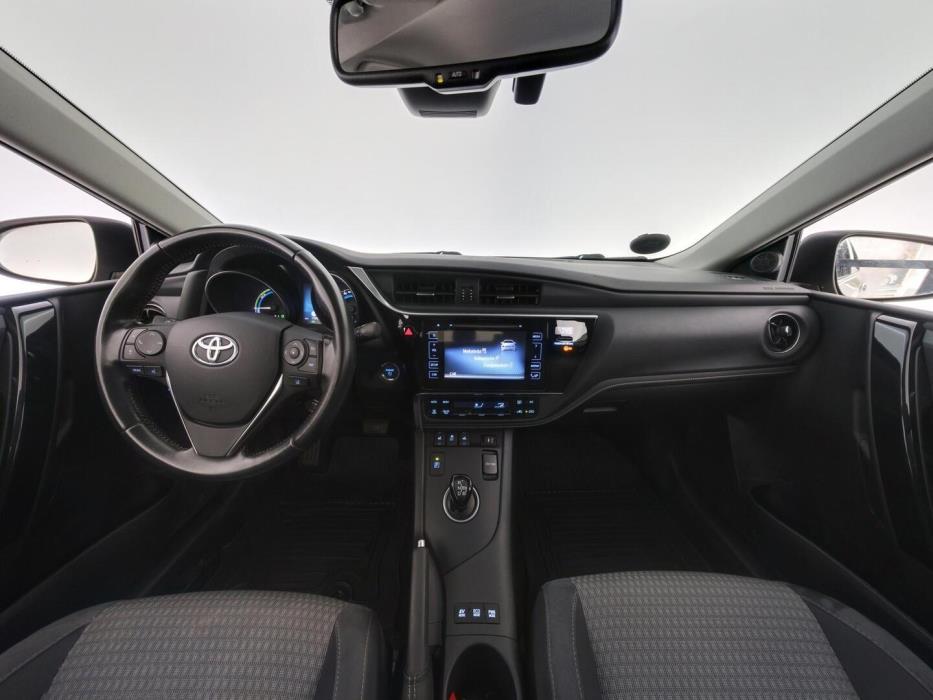 TOYOTA AURIS 2018