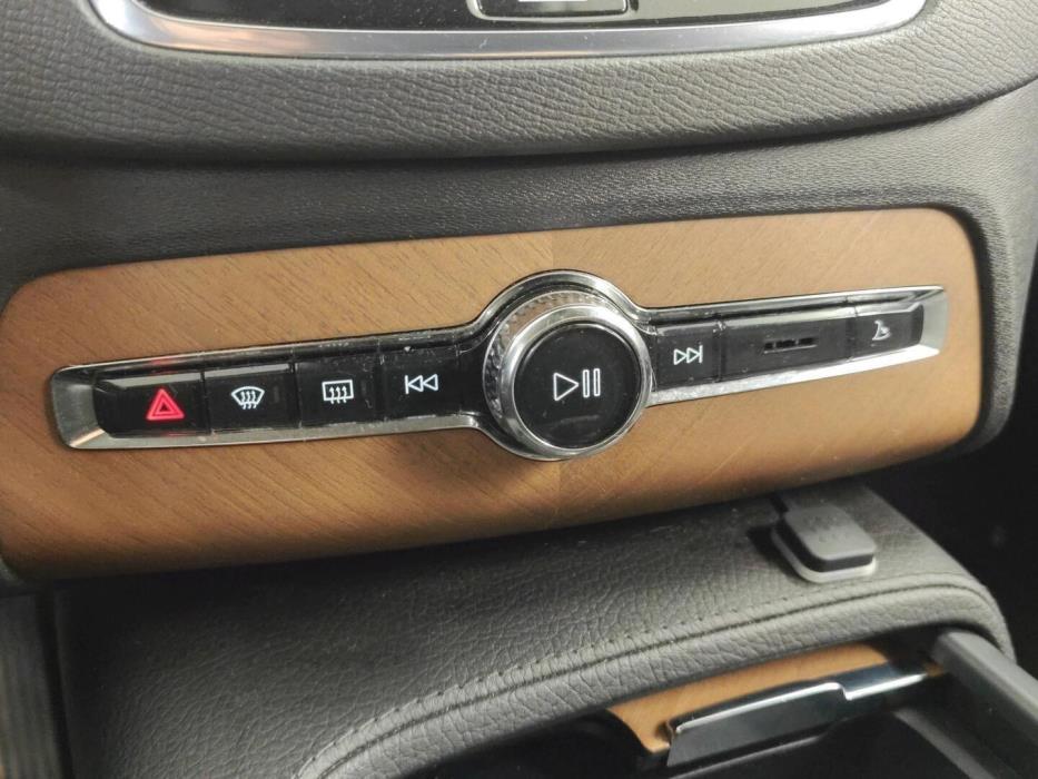 VOLVO XC90 2015