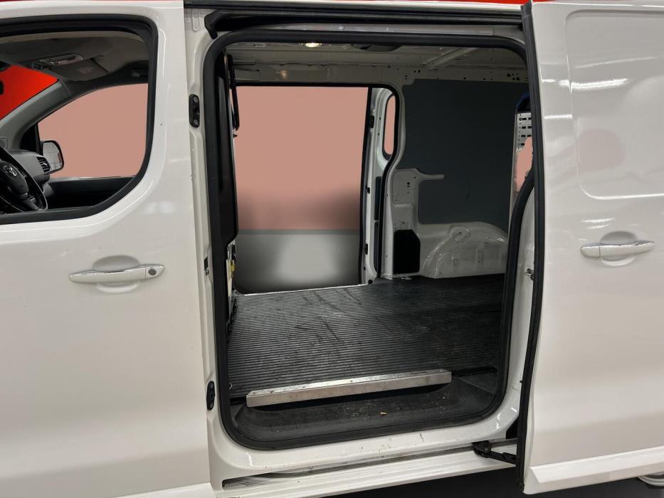 TOYOTA Proace 2020