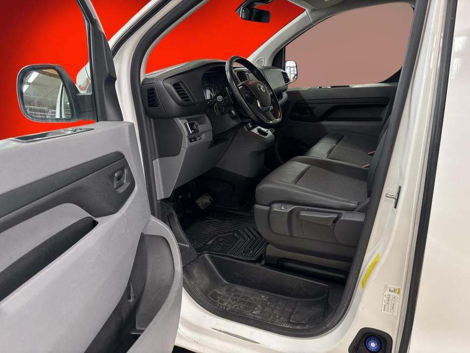 TOYOTA Proace 2020