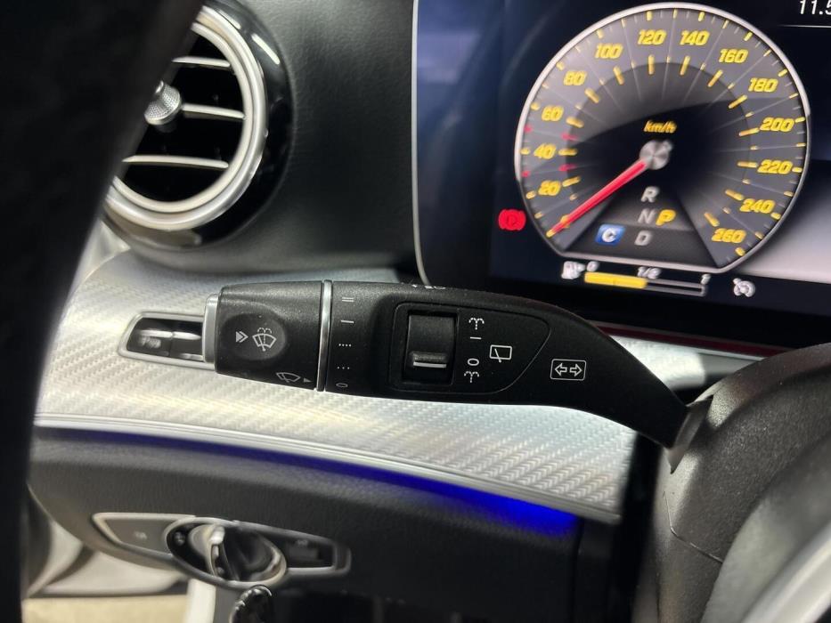 MERCEDES-BENZ E 2019