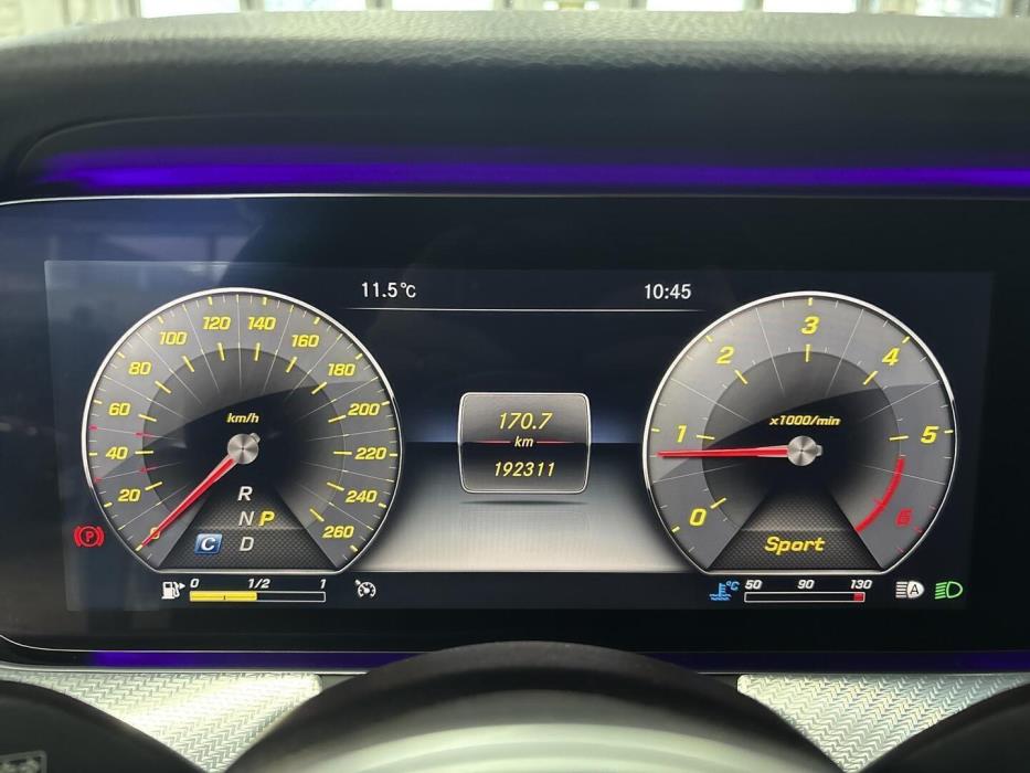 MERCEDES-BENZ E 2019