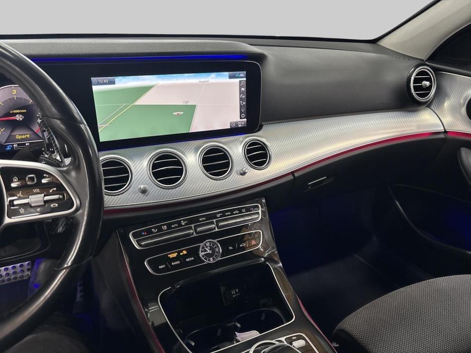 MERCEDES-BENZ E 2019