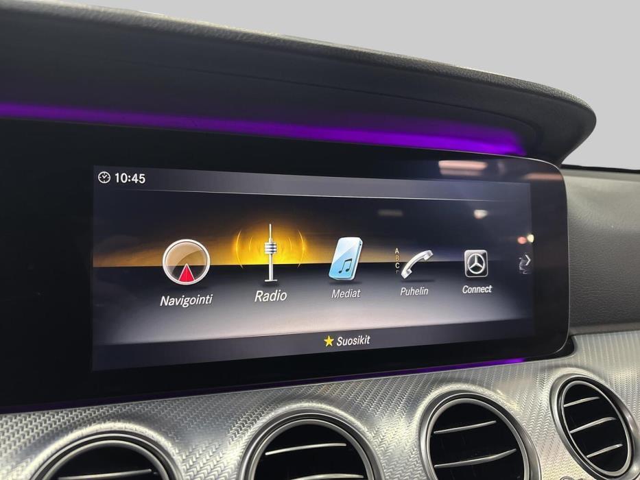 MERCEDES-BENZ E 2019