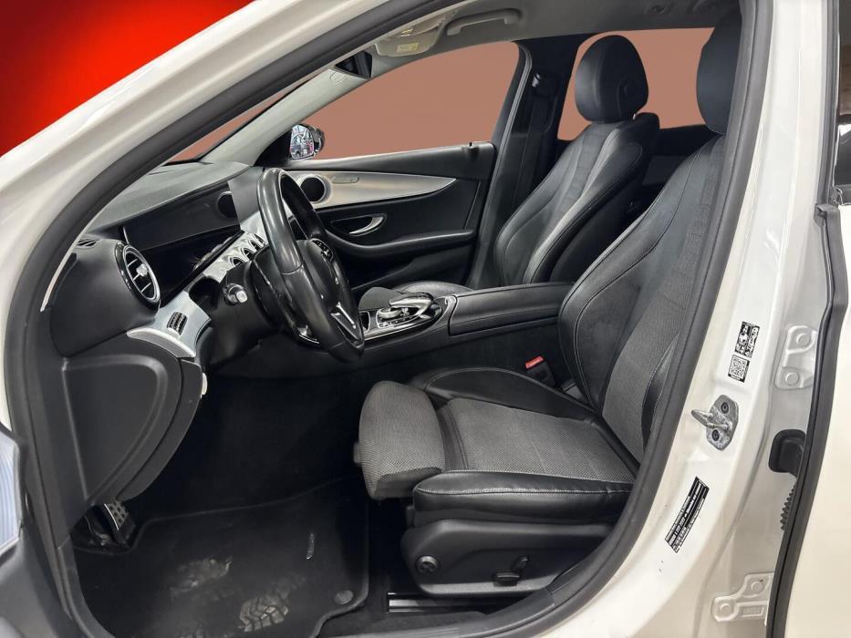 MERCEDES-BENZ E 2019