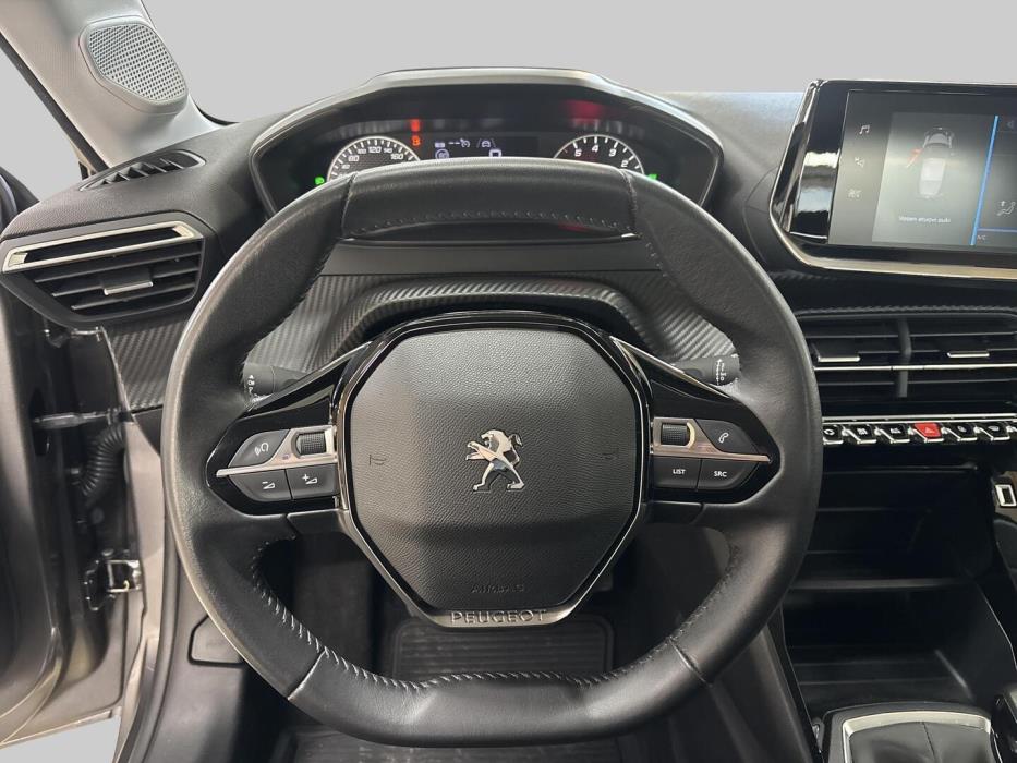 PEUGEOT 208 2022