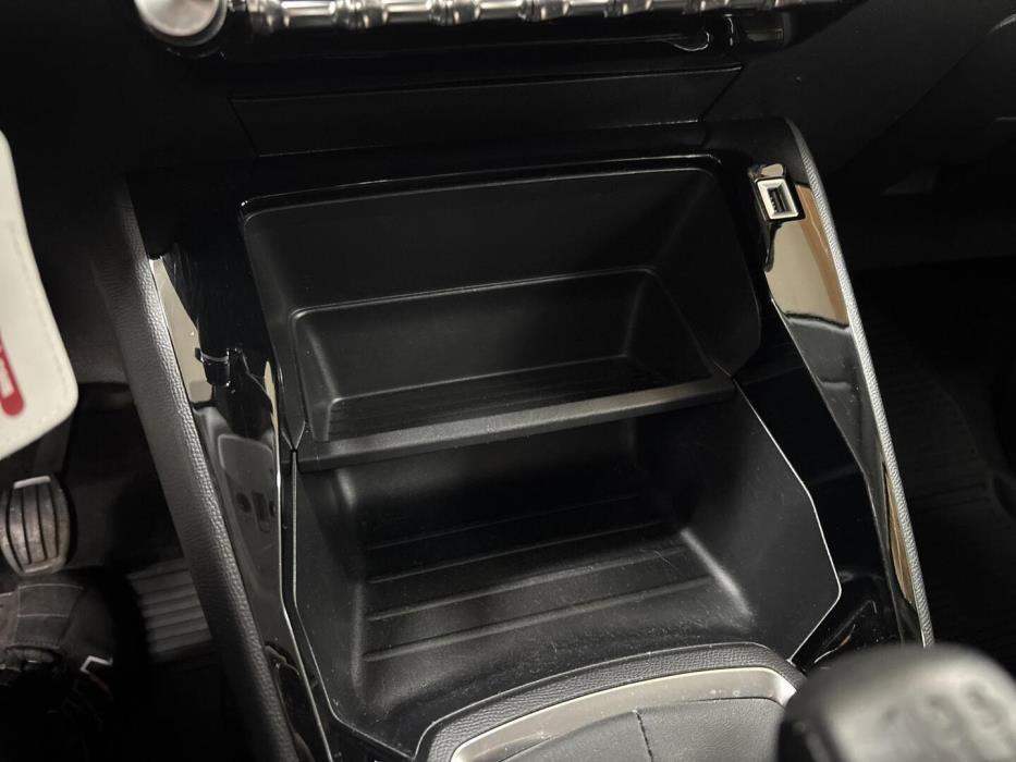 PEUGEOT 208 2022