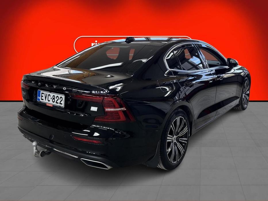 VOLVO S60 2021