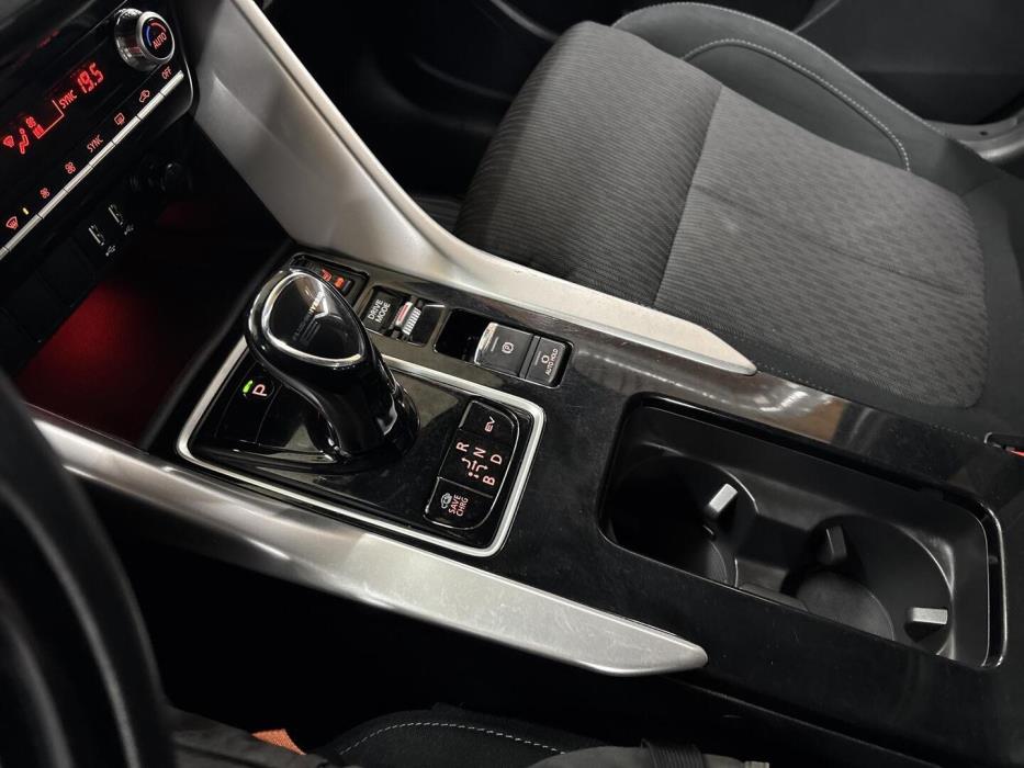 MITSUBISHI Eclipse Cross 2022