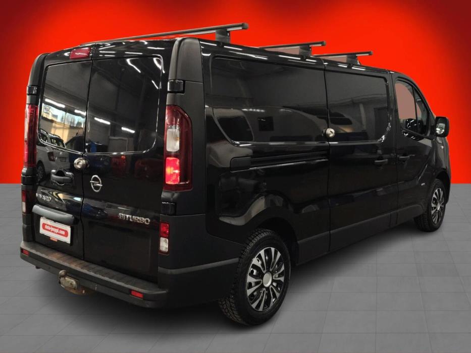 OPEL VIVARO 2018