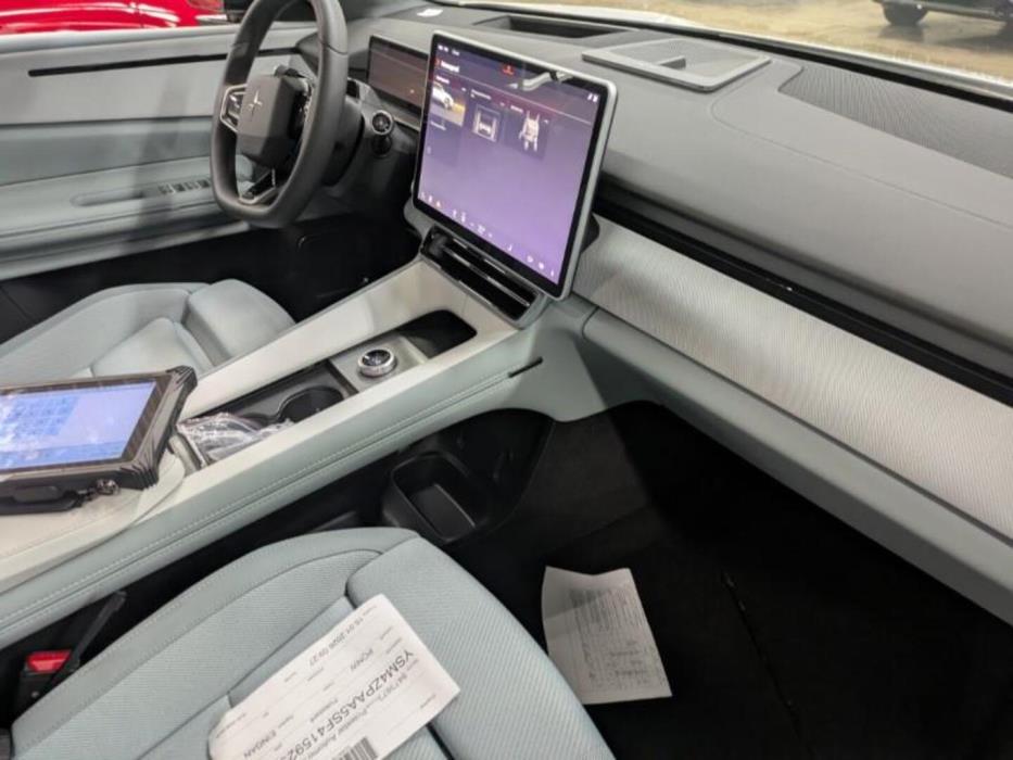 POLESTAR 4 2025