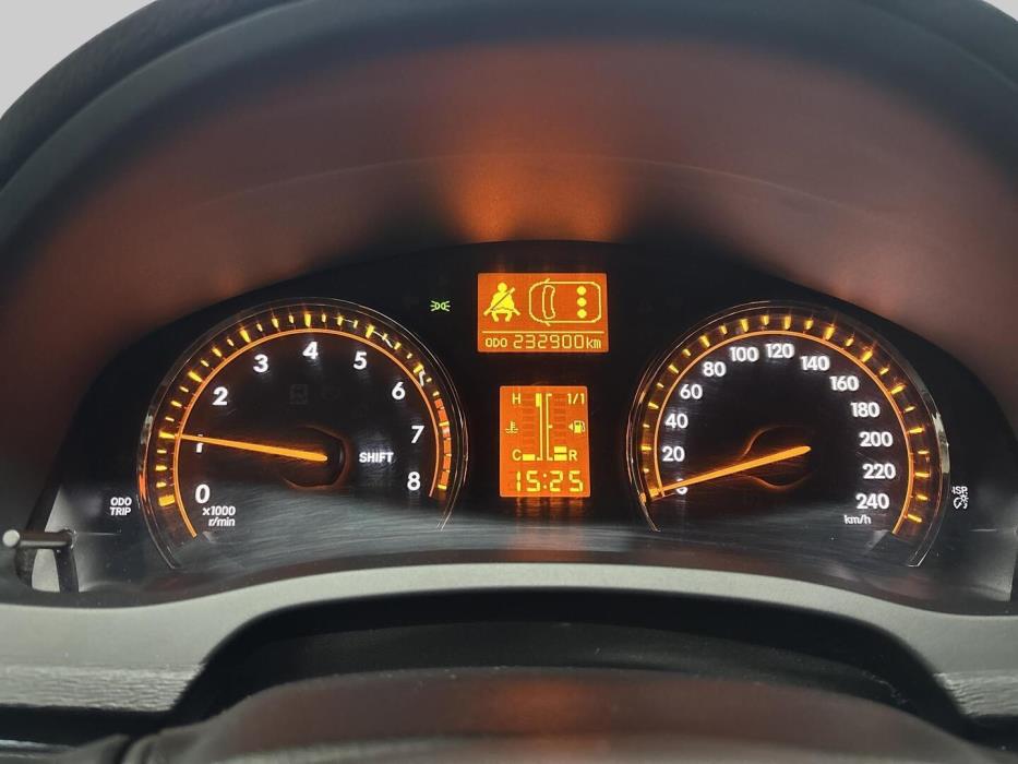TOYOTA Avensis 2010