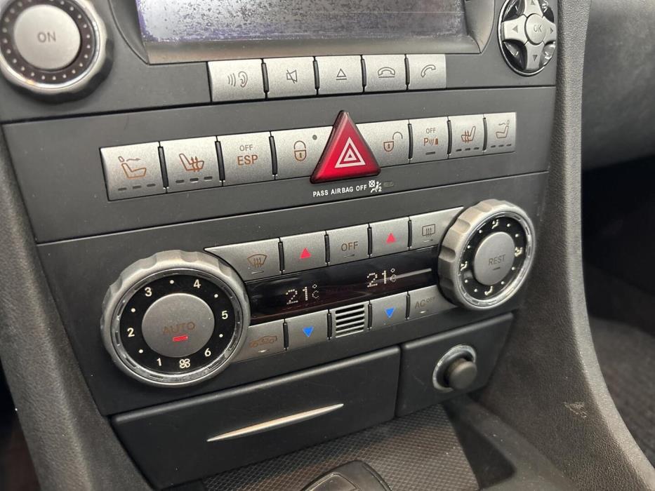 MERCEDES-BENZ SLK 2004