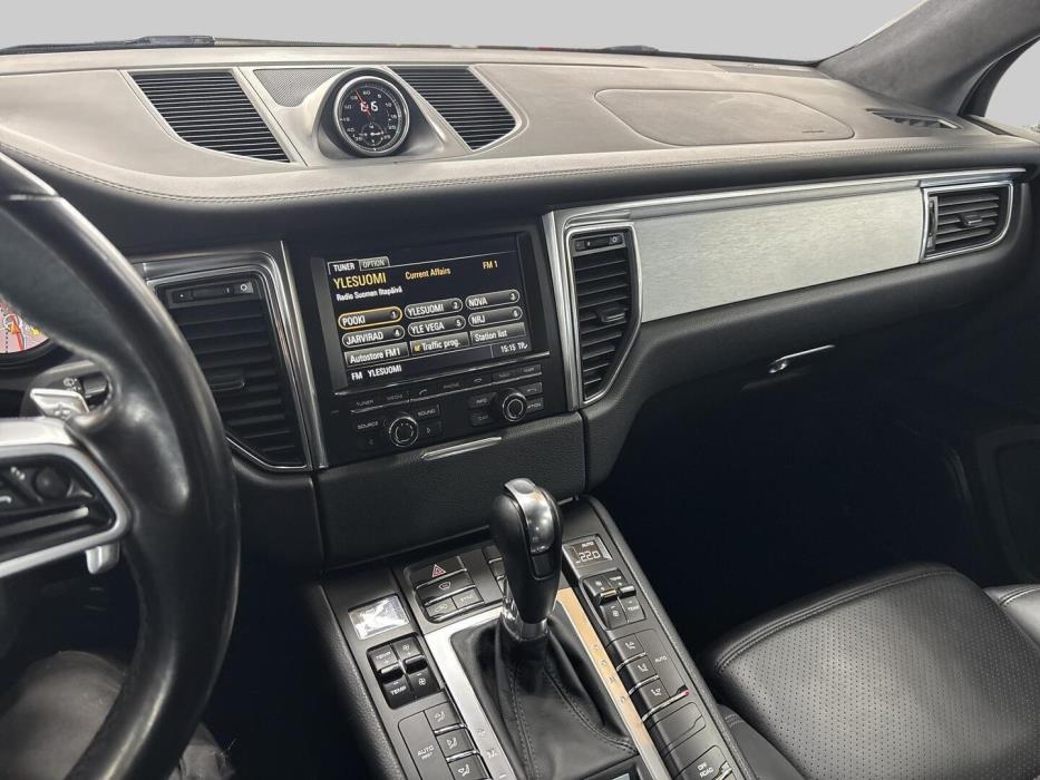 PORSCHE Macan 2014