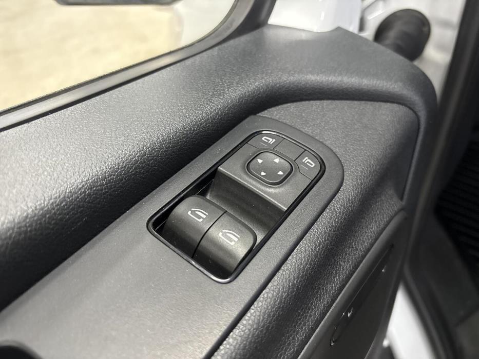 MERCEDES-BENZ Sprinter 2022