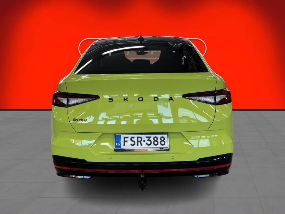 SKODA Enyaq 2024