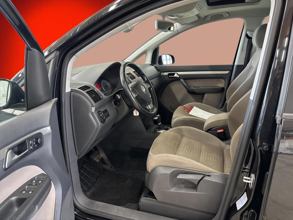 VOLKSWAGEN Touran 2007
