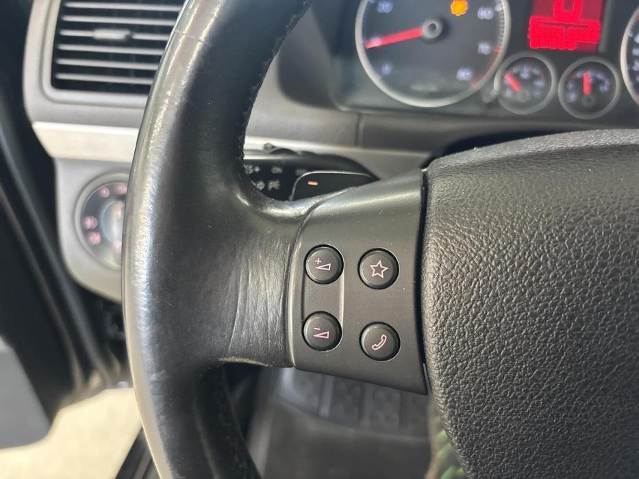 VOLKSWAGEN Touran 2007