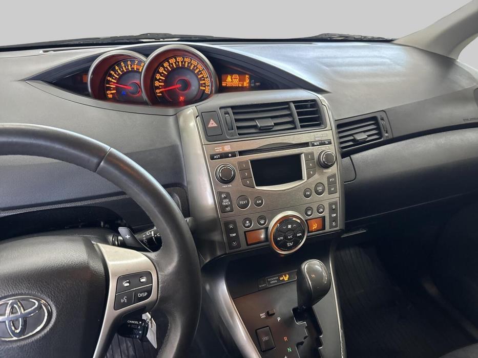 TOYOTA Verso 2010