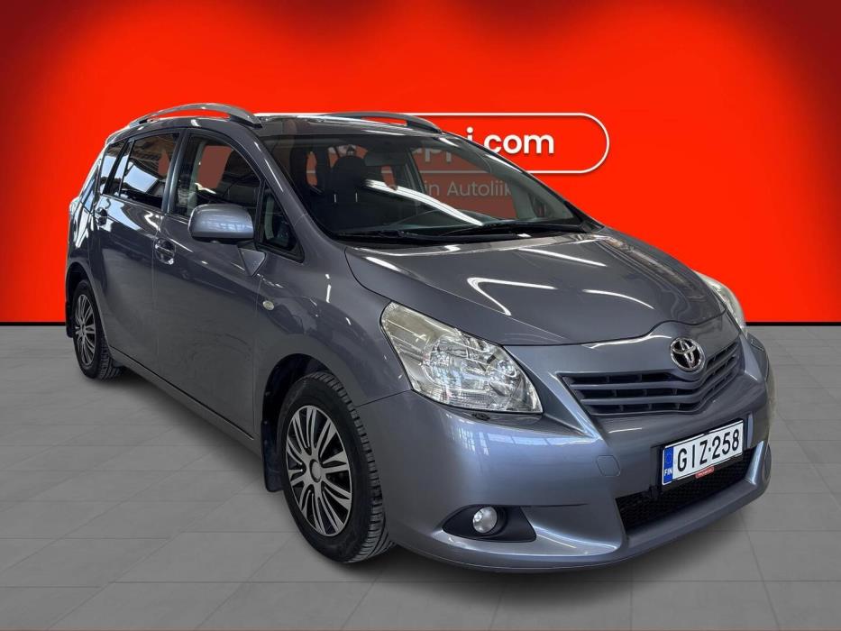 TOYOTA Verso 2010