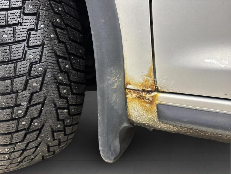 VOLKSWAGEN Touran 2011