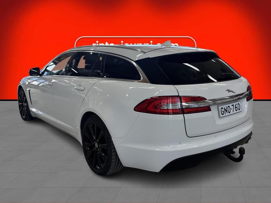 JAGUAR XF 2013