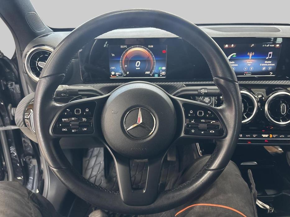 MERCEDES-BENZ A 2020