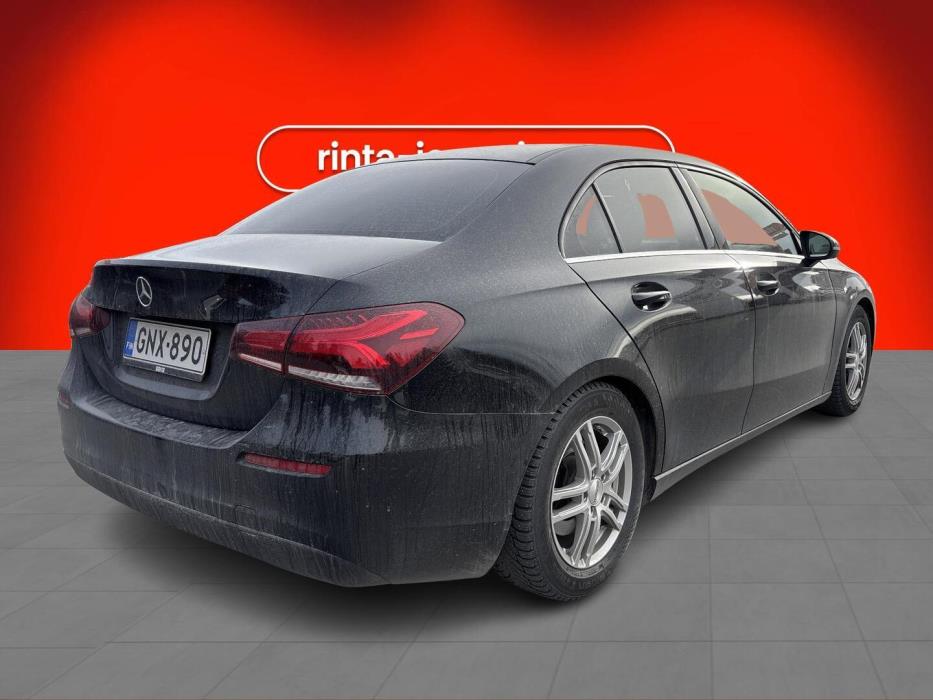 MERCEDES-BENZ A 2020