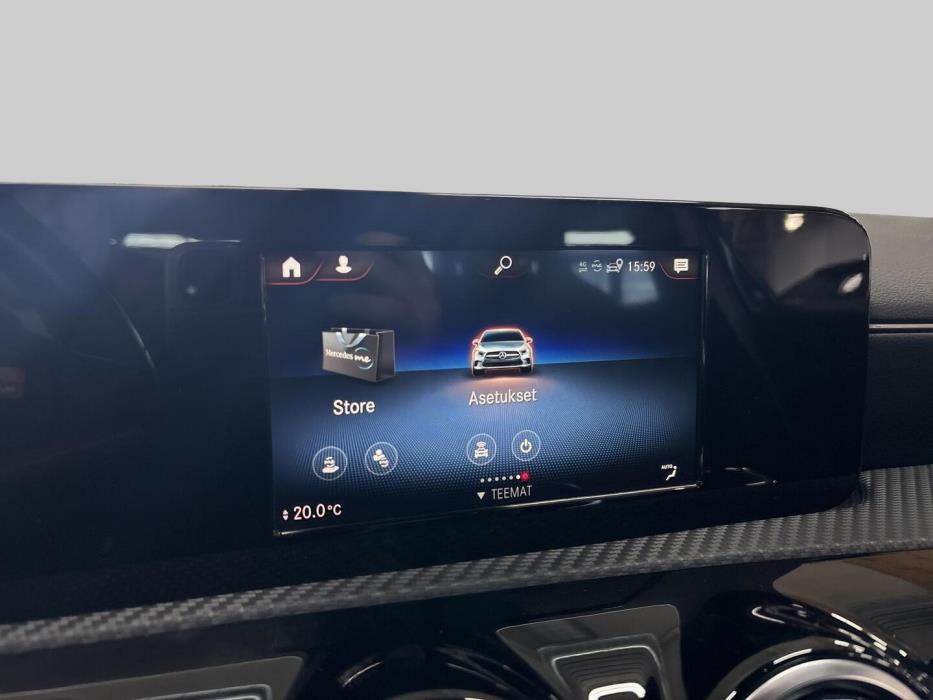 MERCEDES-BENZ A 2020