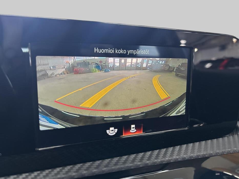 MERCEDES-BENZ A 2020