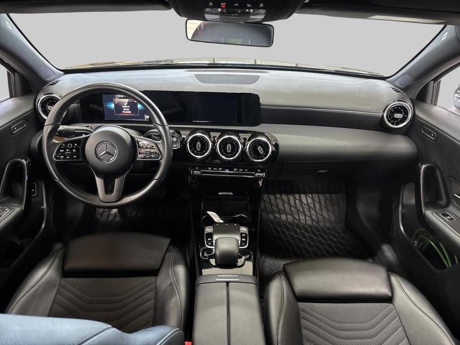 MERCEDES-BENZ A 2020