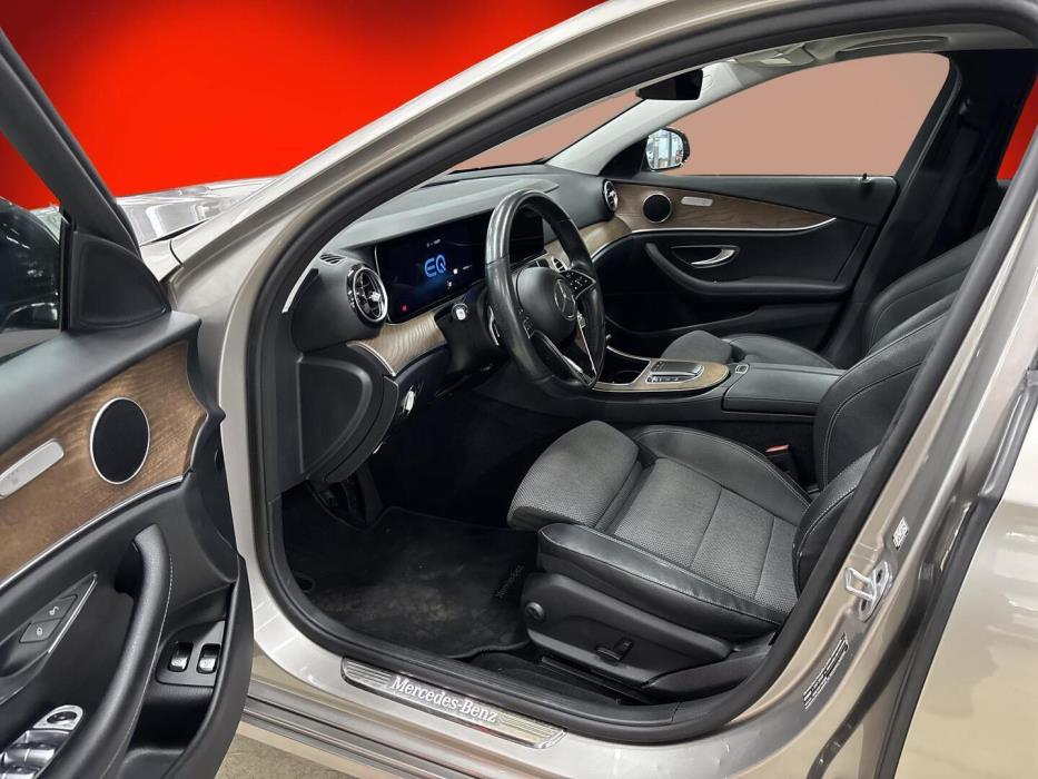 MERCEDES-BENZ E 2021