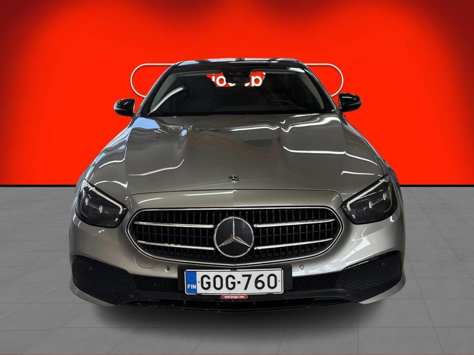 MERCEDES-BENZ E 2021