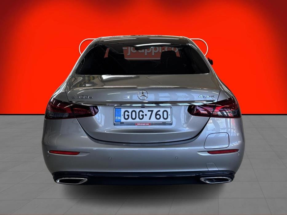 MERCEDES-BENZ E 2021
