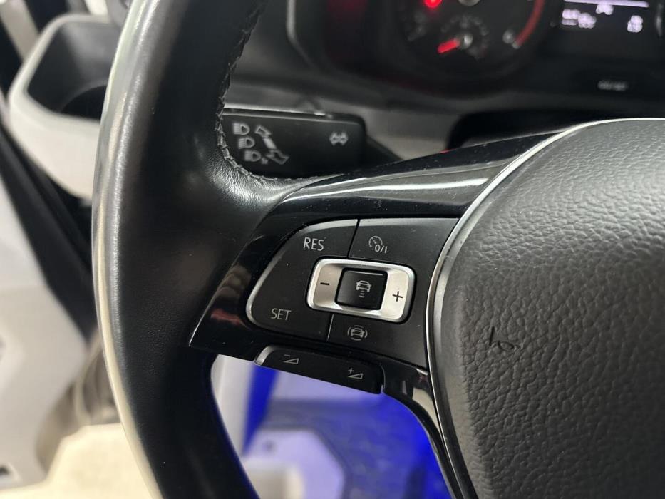 VOLKSWAGEN Crafter 2022