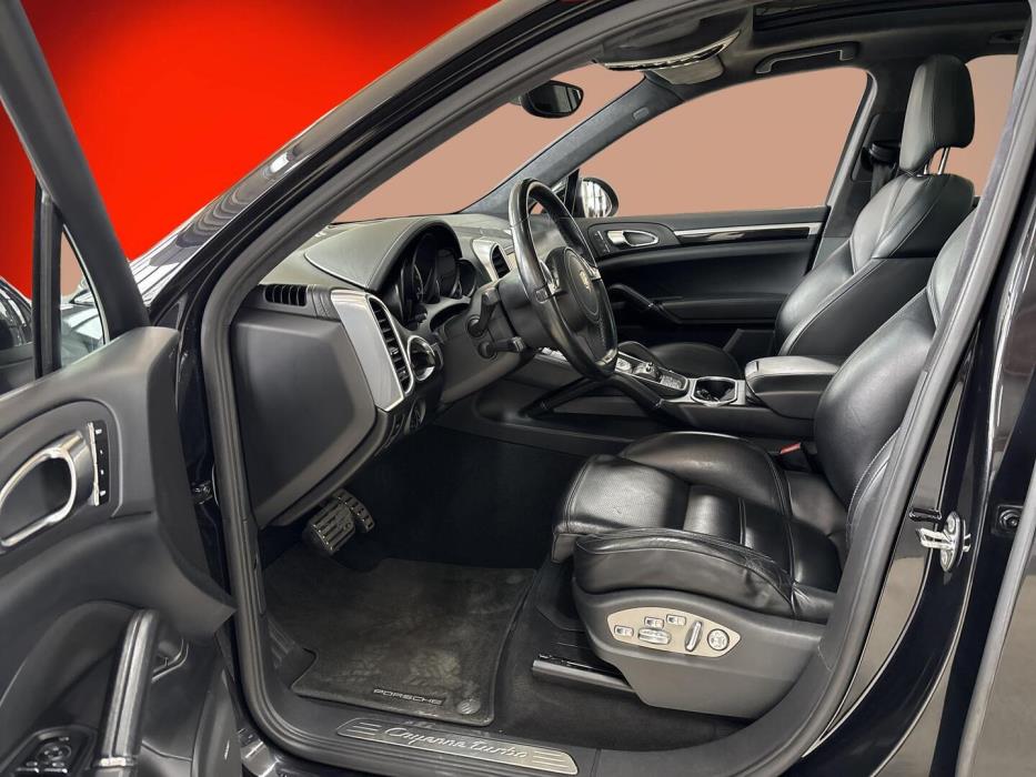 PORSCHE CAYENNE 2011