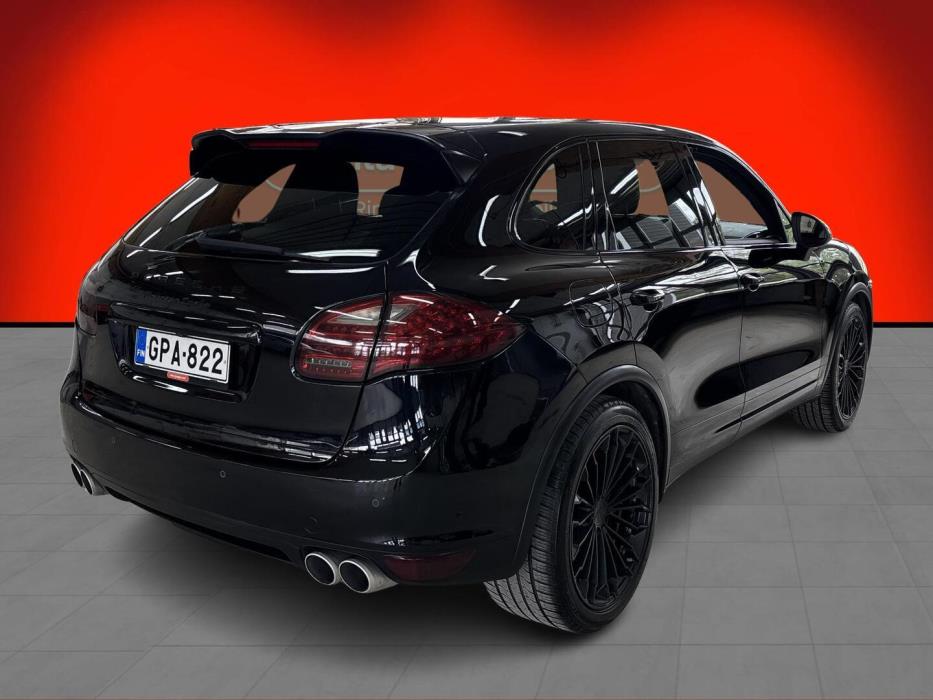 PORSCHE CAYENNE 2011