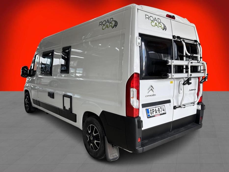 ROADCAR VAN R 601 2022