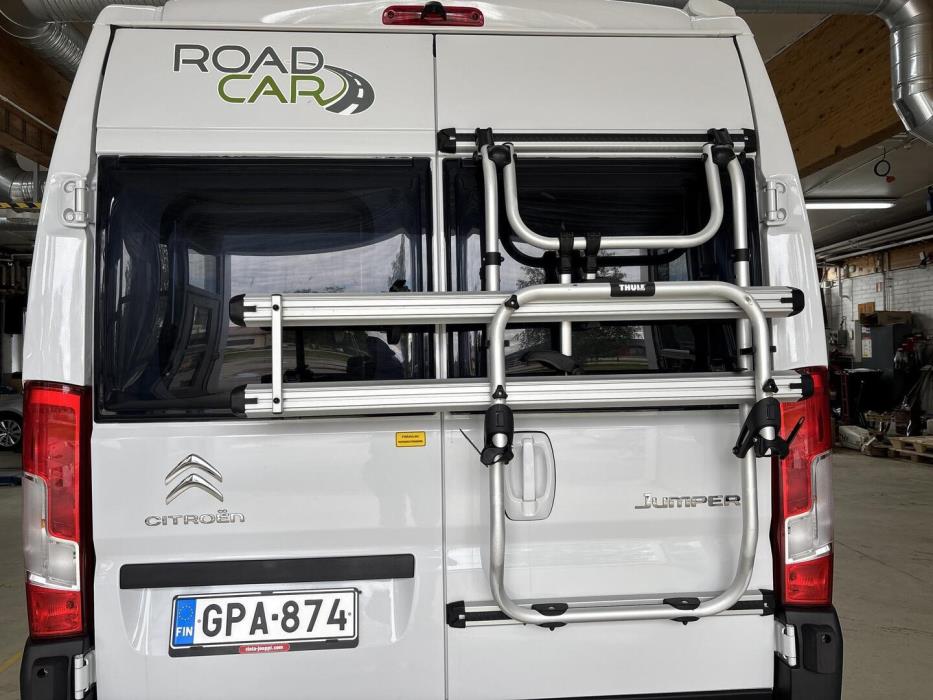 ROADCAR VAN R 601 2022