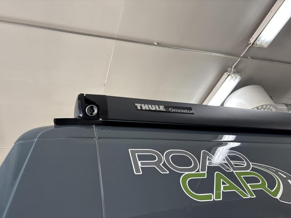 ROADCAR VAN R 601 2022