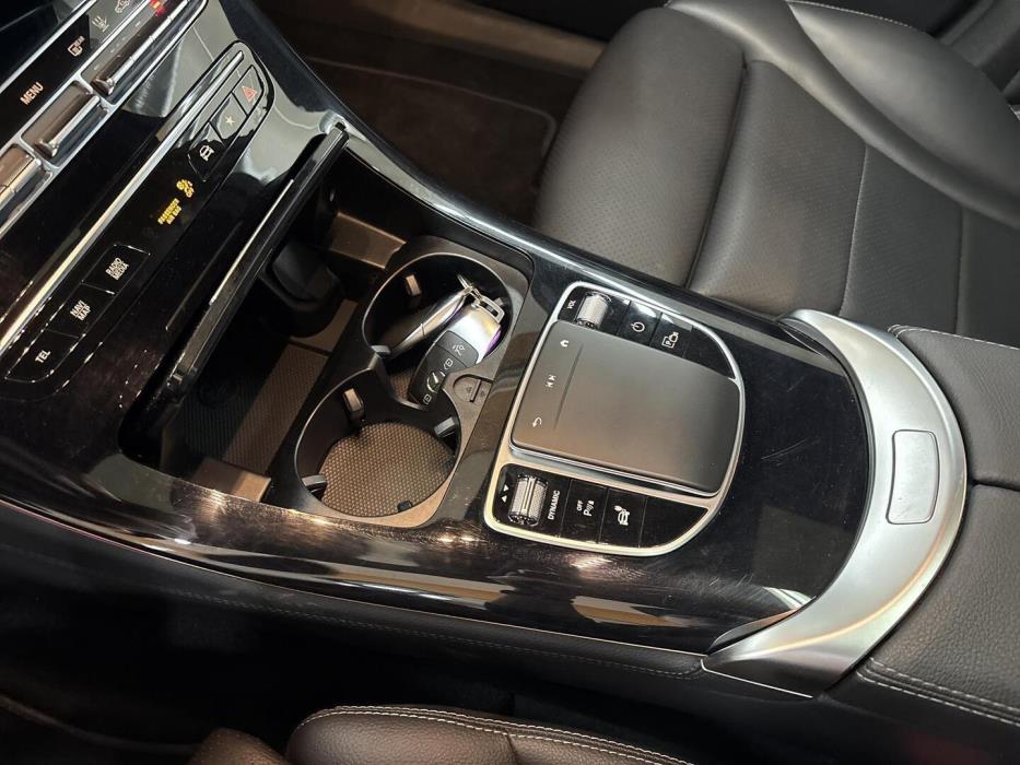 MERCEDES-BENZ EQC 2021