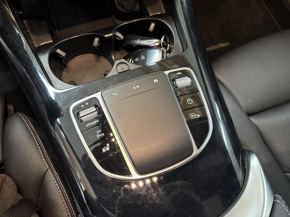 MERCEDES-BENZ EQC 2021