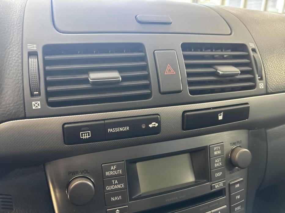 TOYOTA Avensis 2008