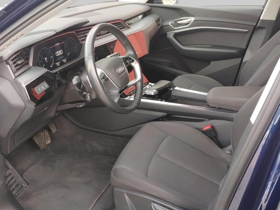 AUDI e-tron 2022