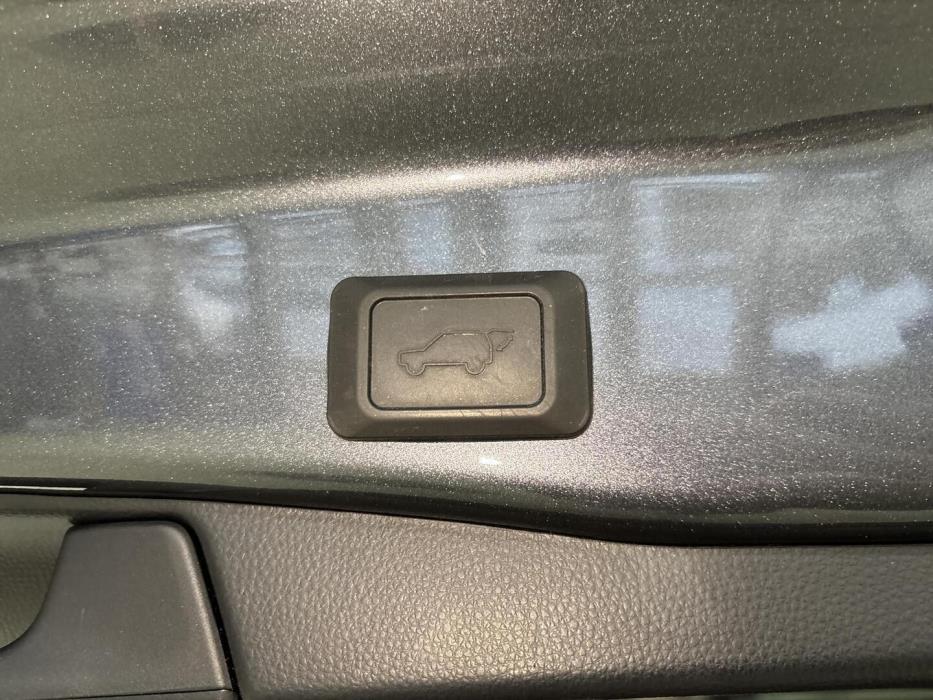 TOYOTA RAV4 PLUG-IN 2023