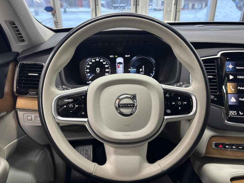 VOLVO XC90 2022